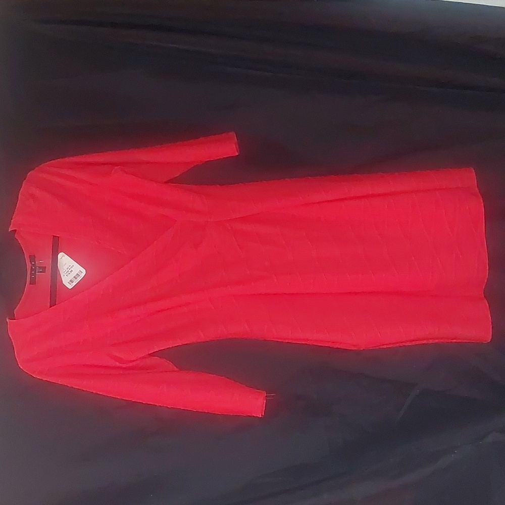 Dresses.. what u looking for I may just have it!! Everything must go!